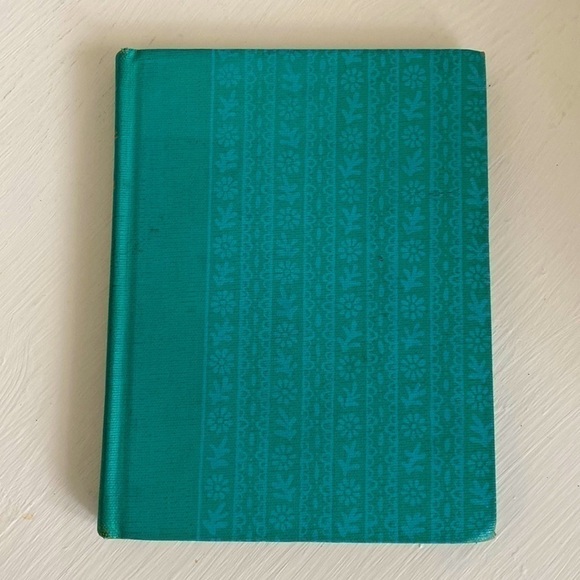 Vintage Teal Antique Old Kids Book Farmhouse Rustic Cows Little Haymakers Accent - Picture 3 of 16